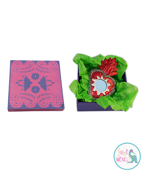 "Papel picado" rosa-morado con Artesan&iacute;a en lat&oacute;n